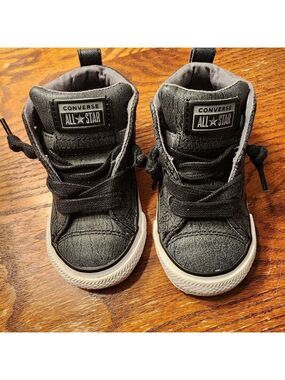 Converse Chuck Taylor All Star Street Mid Infant 5 Black Leather NWOB